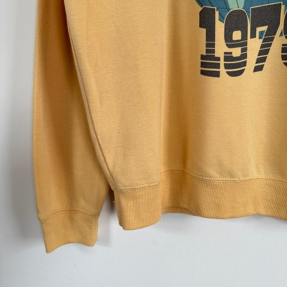 AC/DC Sweatshirt Yellow Long Sleeve Pullover 1979 World Tour Band Reprint SMALL - Picture 6 of 9